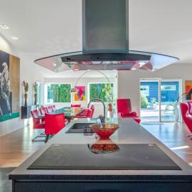 Modern villa med stor jacuzzi och tre badrum, hotel Borgholmban