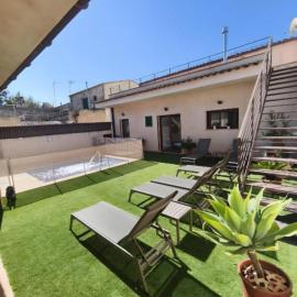 Casa Padrins de ses tanques