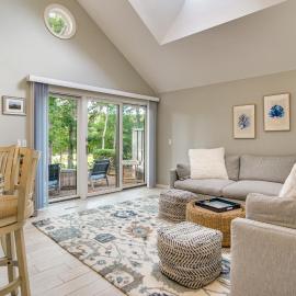 2 Mi to Beach! Peaceful Mashpee Hideaway