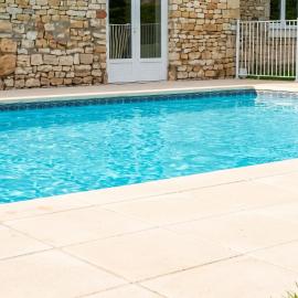 Maison de charme à Saint-Vincent-la-Châtre avec piscine partagée