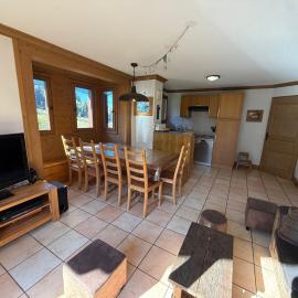Duplex haut de gamme 4 pièces au pied des pistes avec parking