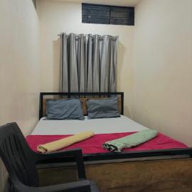 Arya Lodge, hotell i Guwahati