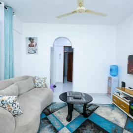 Spacious 1Bedroom,Strong WIFI,Tv Netflix ,Kitchen, Fridge Busy Area