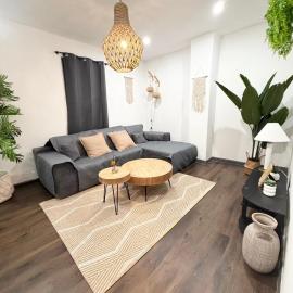 Apt C - Next to Hiking Trail - Second Floor