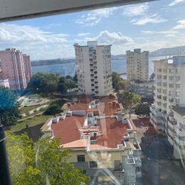 Piso con tres habitaciones en Ferrol, hotell i Ferrol