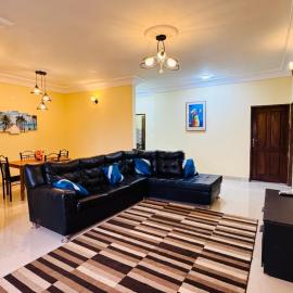 Comfort Zone - 3 Bedroom Apartment: Freetown şehrinde bir otel