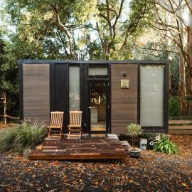 Pekapeka Tiny House by Tiny Away, hotel i Owaka