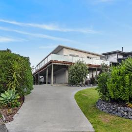 Sunset Vista - Mangawhai Heads Holiday Home