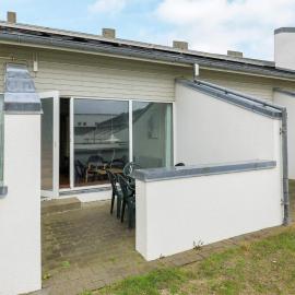 6 person holiday home in Brovst, hótel í Brovst