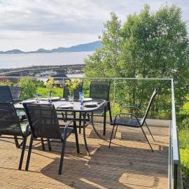 8 person holiday home in Åram, hotel u gradu Sandvik