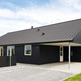 8 person holiday home in Sydals