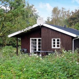 5 person holiday home in Aabybro, hotell i Åbybro