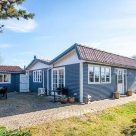Beach Cottage with Annex