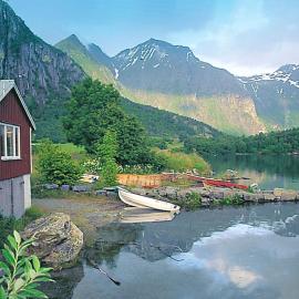 4 person holiday home in Eresfjord-By Traum, hotel v destinácii Øverås