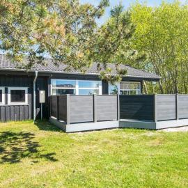 8 person holiday home in Ebeltoft-By Traum, Hotel in Ebeltoft