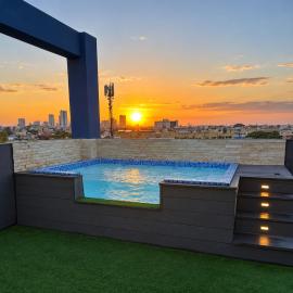 Luxury Jacuzzi Apartments near Las Américas Airport