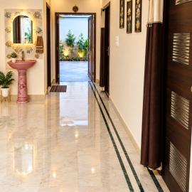 Shivay Guest House 1, hotel v mestu Jasidih