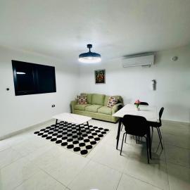 Brand New Luxe 2BR Apt Near SJU & Airport, hotell sihtkohas Carolina