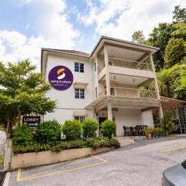 Swing & Pillows - Golden Lodge Tanah Rata, Cameron Highland, hotelli kohteessa Tanah Rata