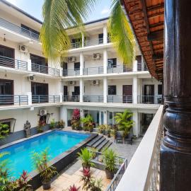 Hotel Mar!no GOA, hotel u gradu Kandolim