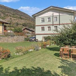 Owest Appartamenti, hotel sa Saint-Pierre