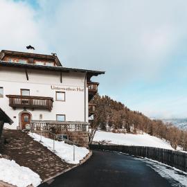 Untermathonhof - Guestpass included、Veranoのホテル