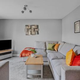 Comfy Pad for Contractors, Business or Leisure stays - Sleeps 5 - Parking, Garden, Pets allowed