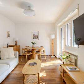 Maraini Deluxe Apartment - free parking, hotelli kohteessa Massagno