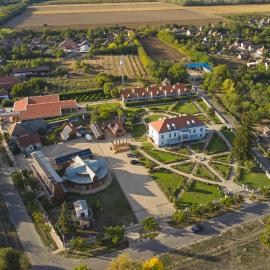 Luby Panzió, khách sạn ở Nagyar
