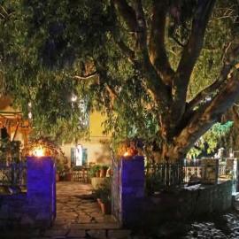 Mairi Lina Studios, hotell i Kala Nera