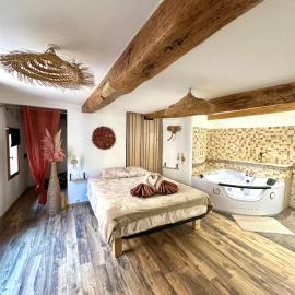 Appartement climatisé 2 chambres 2 salles de bain pour 4 personnes，位于科蒂尼亚克的酒店