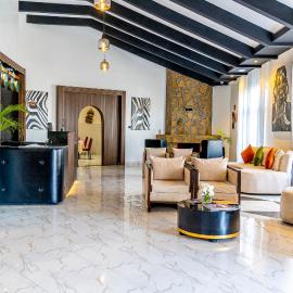Avian Court Hotel، فندق في نيفاشا