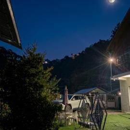 Kasauli Homestay ! by Evening Sky、カソーリのホテル