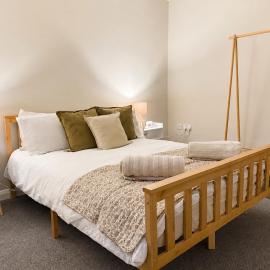 Cosy 1-Bed Apartment with FREE Parking Near Kelham Island - Hosted by StayHostSave, Hotel in Neepsend