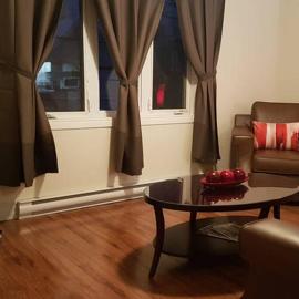 Two-Bedroom Apartment Sweet #4 by Amazing Property Rentals, hotelli kohteessa Gatineau