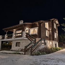 FOX Den Chalet Parnassos