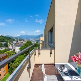 Laguna di Lugano with Balcony - Happy Rentals