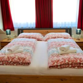 Rosi`s Cozy Rooms St Michael A9 S36 S6, hotelli kohteessa Hinterlainsach