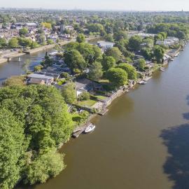 CHARMING ONE BEDROOM flat near Thames & EEL PIE island