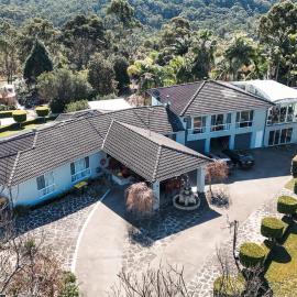 Private exclusive resort - 40 Min to City