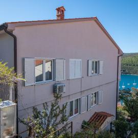 Apartments with parking space Rabac, Labin - 7410