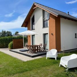 Holiday home with terrace, large garden