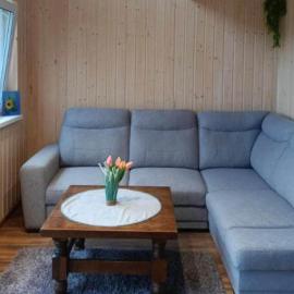 Large holiday home, summer pool, sauna, jacuzzi – hotel w mieście Brzuze