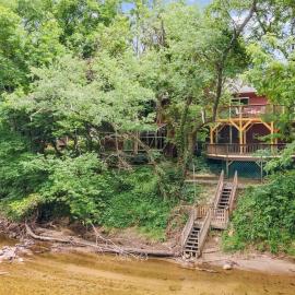 Near WCU~Fire Pit~Hot Tub~Game Room~River Front!、Cullowheeのホテル