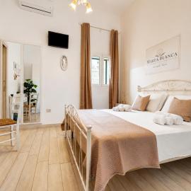 Marea Blanca - Rooms & Garden, hotel en Torre Lapillo