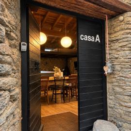 Paller rústic de muntanya amb estil Casa A - by RURAL D'ÀNEU, hotell i Aydí
