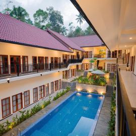 Mulya Hotel, hotel u gradu Pronojiwo