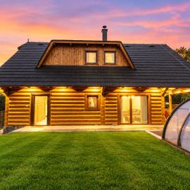 Kukana and Kuku Chalets with Heated Pool, Sauna and Jacuzzi in Tatras, hotel ve Vysokých Tatrách