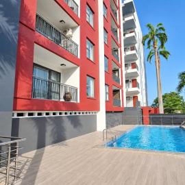 Beaufort Luxury Hideout, FREE Breakfast, FREE Swimming pool & Gym, Restaurant, 10 mins from Airport, 24-7 Security Guards, Backup Power, Close to Tourist Attractions, City View