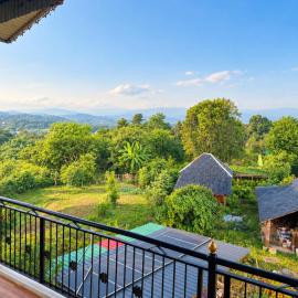 Natural Den Homestay Valley Retreat, готель у місті Nādaun